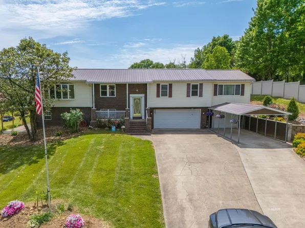 109 Chapel Dr, Gallipolis, OH 45631