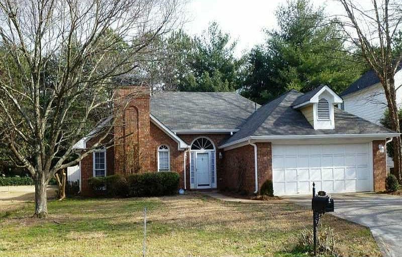 1st image of 240 Glen Holly Dr