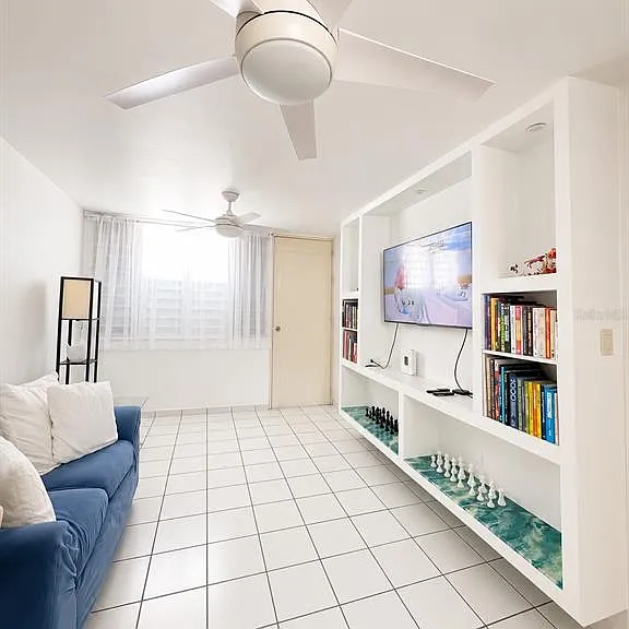 709 Cond Paseo Vista Mar Edif #7 — Photo 1