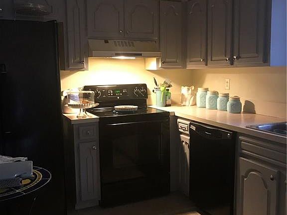 4th image of 13 Mellor Ln