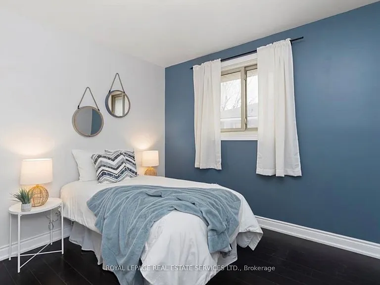 298 W 18th St #MAIN — Photo 14