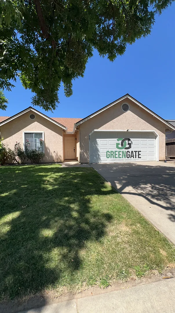 2 Bedroom/2 Bath Duplex Home Ready in Modesto — Photo 1