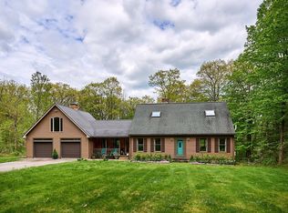 132 Nash Hill Rd, Haydenville, MA 01039