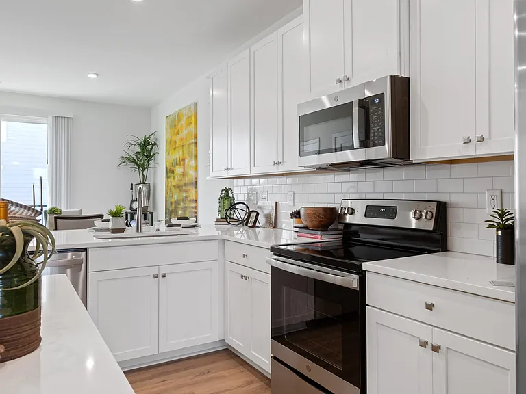 3313 Bircham Dr — Photo 5