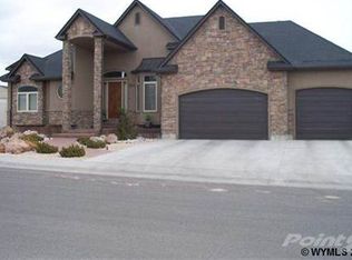 903 Stillwater Dr, Rock Springs, WY 82901