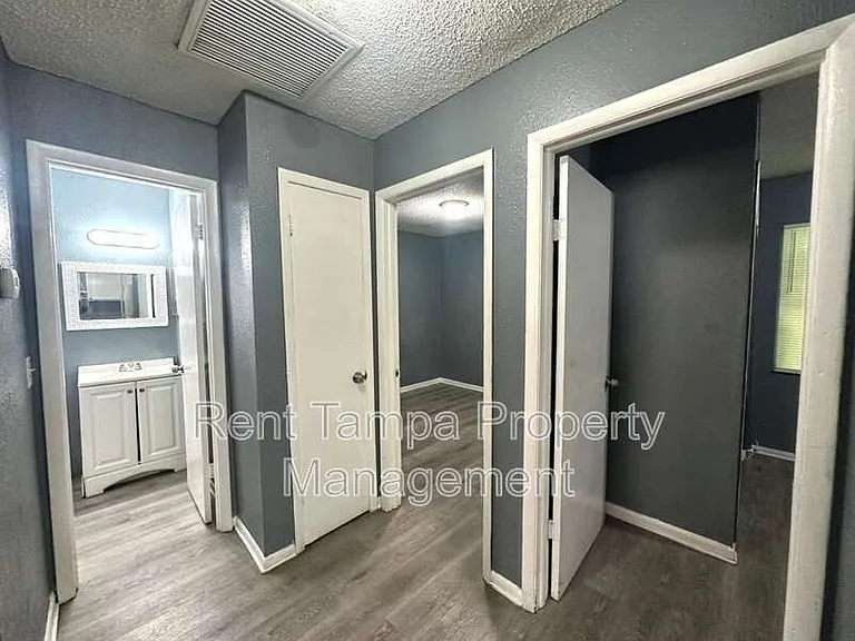 8304 N Mulberry St — Photo 24