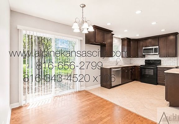 3rd image of 7917 NE 56th St