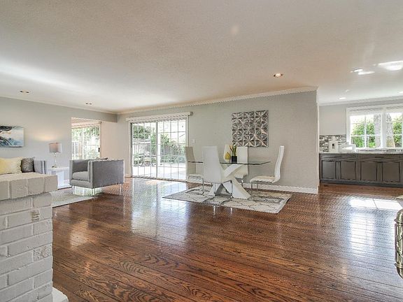 3rd image of 2927 Lansford Ave