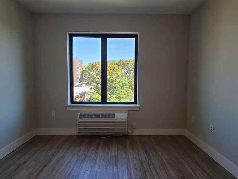 5711 Washington St #404 — Photo 15
