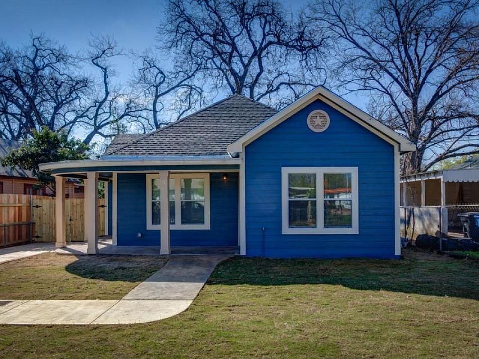 1st image of 614 E Mistletoe Ave