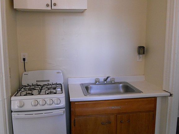 4th image of 197 North St APT B6