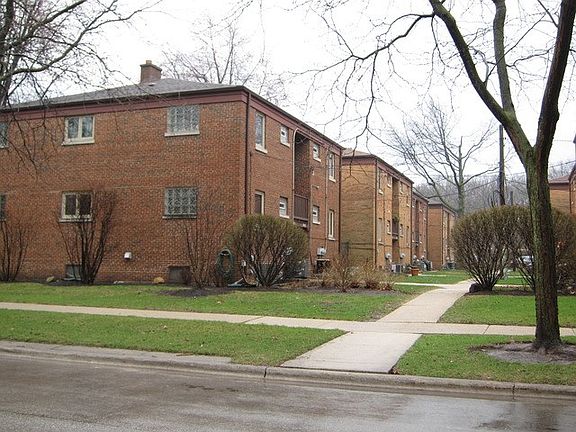 2nd image of 8041 Lake St #2N