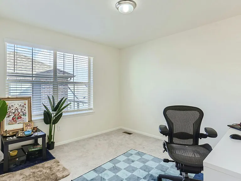 9696 Meeker St — Photo 20