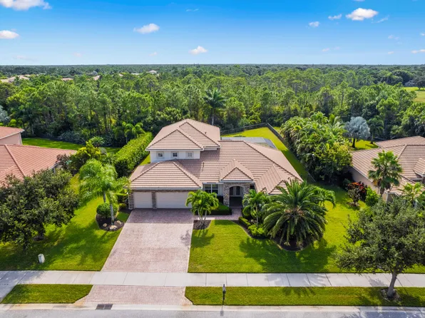 7445 SE Belle Maison Drive, Stuart, FL 34997