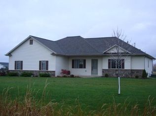 4325 Harbor Village Dr, Omro, WI 54963