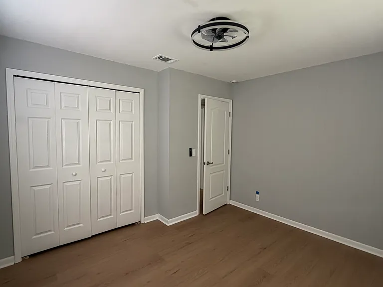 5004 Redstone Dr — Photo 10