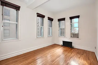 Rented by Nest Seekers International