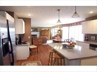 5th image of 1438 W Estate Dr