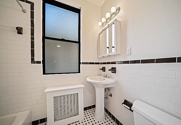5th image of 1482 1st Ave APT 4N