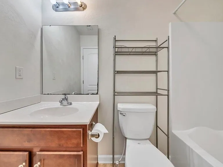 6810 Village Green Dr — Photo 9