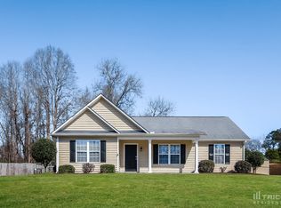 285 Gray Ghost St, Benson, NC 27504