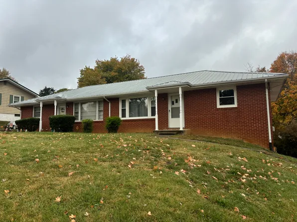 208 Ricker Ave #A, Greeneville, TN 37743