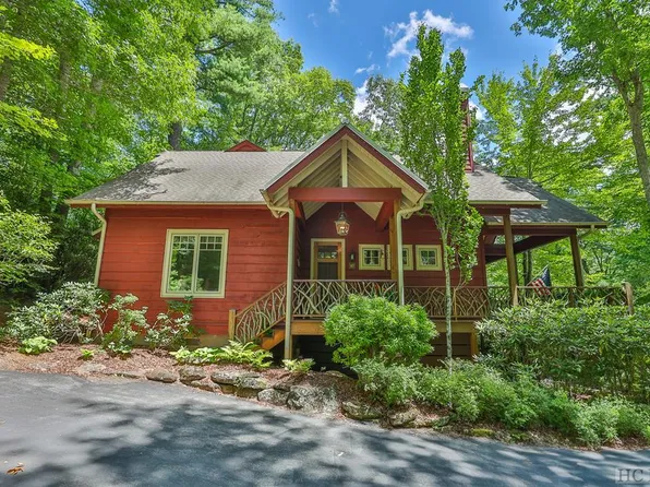 138 Honey Bee Bend, Cashiers, NC 28717