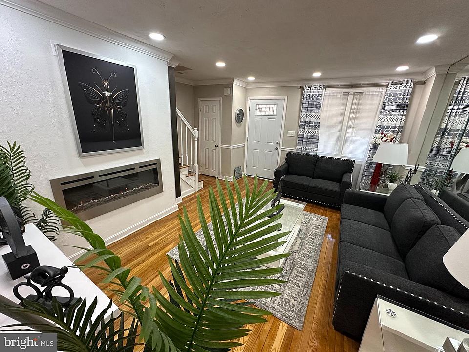 1st image of 5003 Schaub Ave