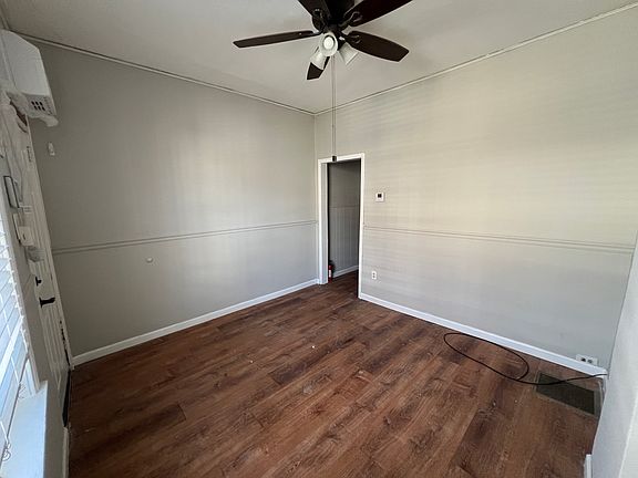 2nd image of 1530 Foulkrod St