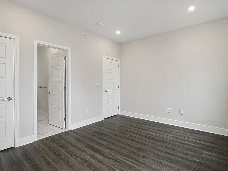 5239 Chancellor St #2 — Photo 10