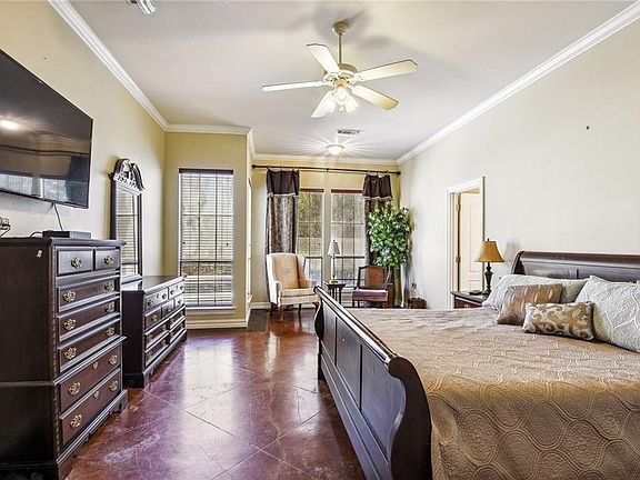 5th image of 973 Bald Cypress Dr