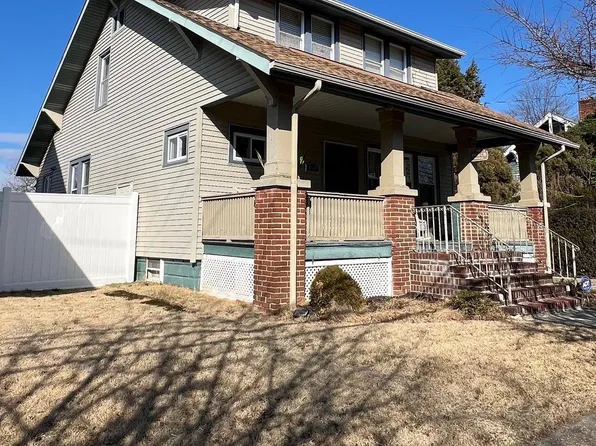 1008 New Pear St, Vineland, NJ 08360