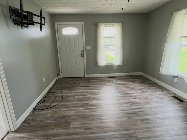 (undisclosed Address), Kenova, WV 25530