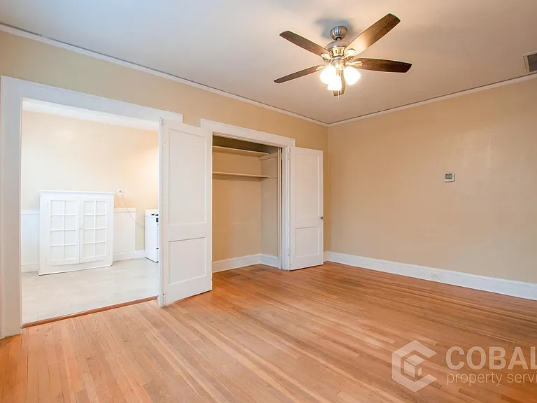 993 N Highland Ave NE #6 — Photo 2