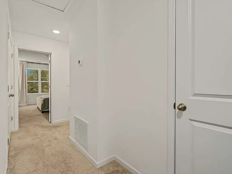1005 Dakine Dr — Photo 24