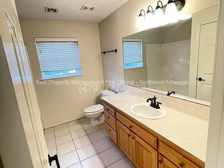 1904 Spruce Rd — Photo 19