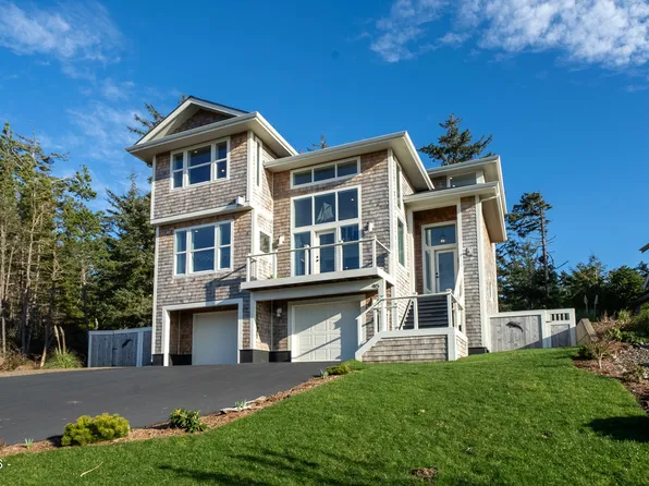 415 Fall Creek Dr, Tillamook, OR 97141