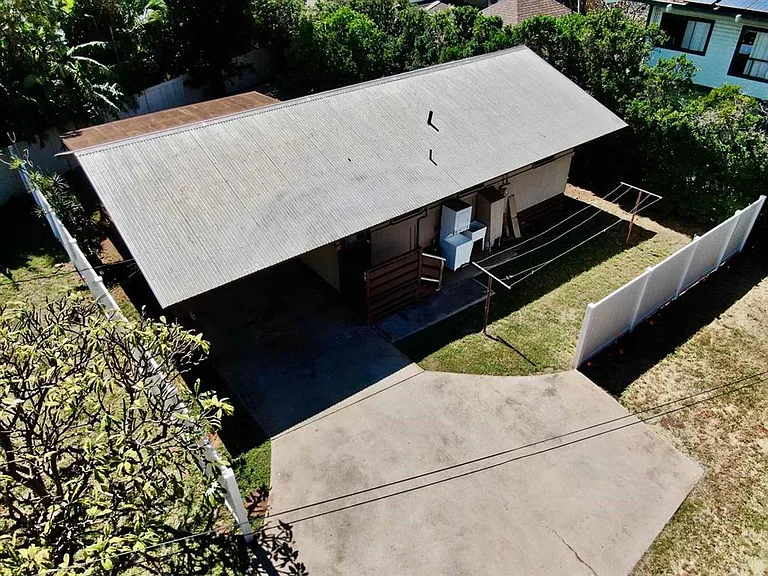 390 Auhana Rd — Photo 3