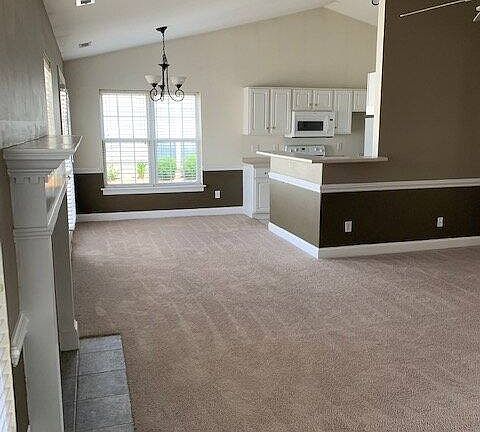 2nd image of 3340 Stone Bend Dr