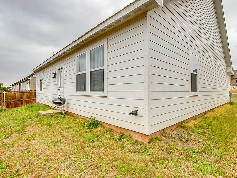 5626 Barkridge Dr — Photo 45