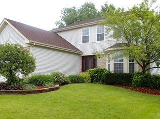 2412 Woodlake Ct, Naperville, IL 60564