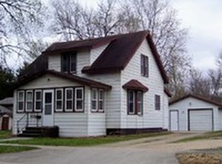 416 E 3rd St, Litchfield, MN 55355