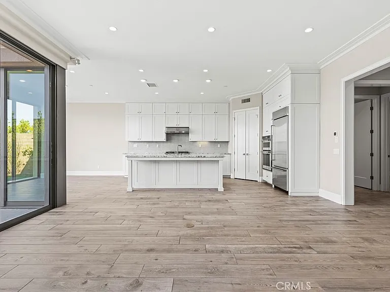 110 Statura — Photo 5
