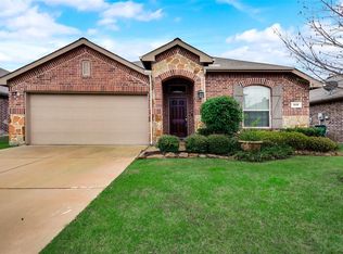 9116 Holliday Ln, Aubrey, TX 76227