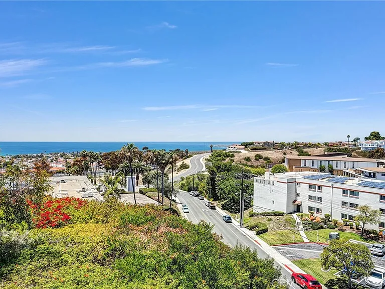 134 Avenida Presidio — Photo 16