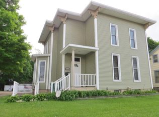 312 W Michigan Ave, Three Rivers, MI 49093