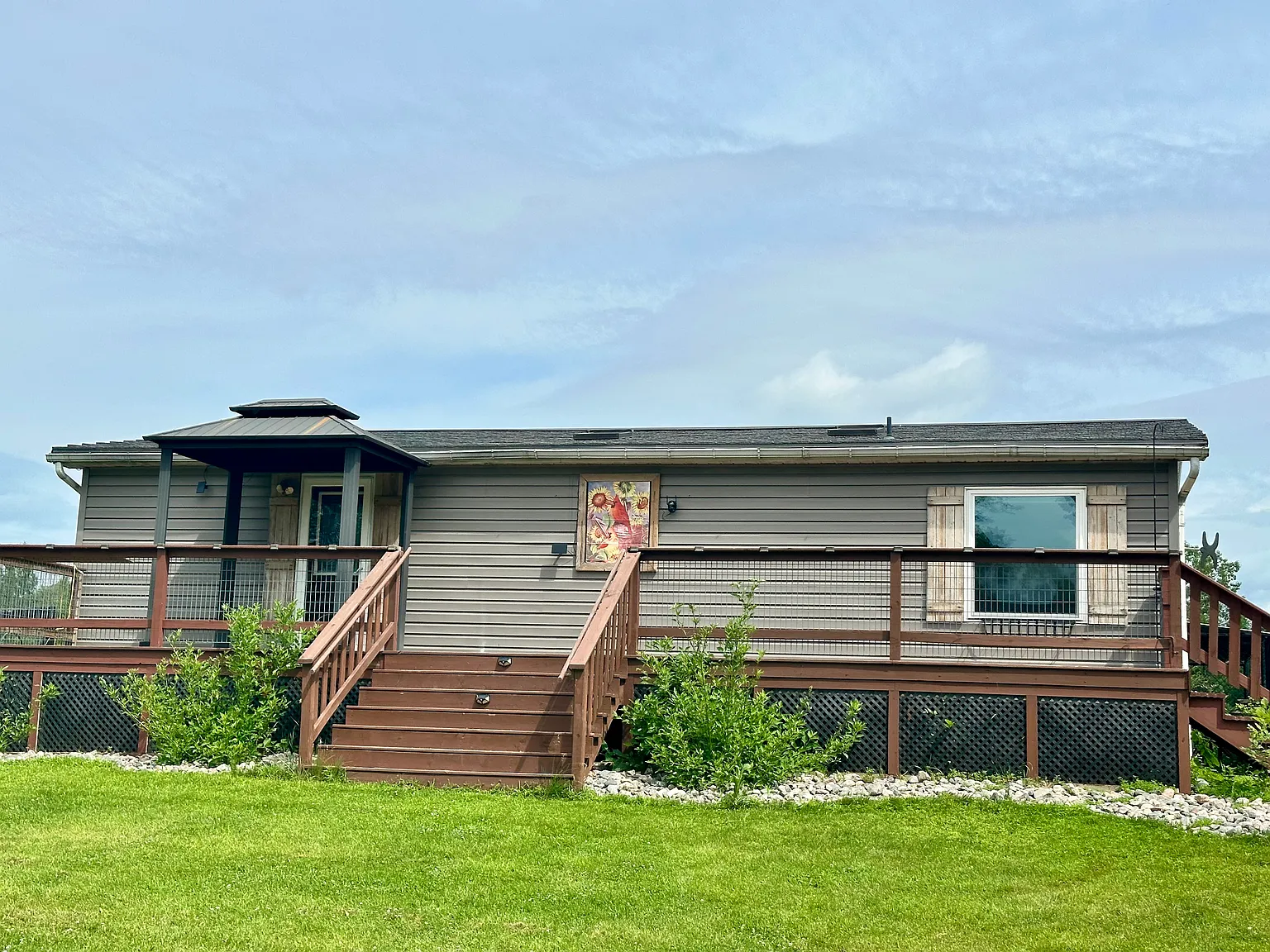7166 Sundew Rd — Photo 2
