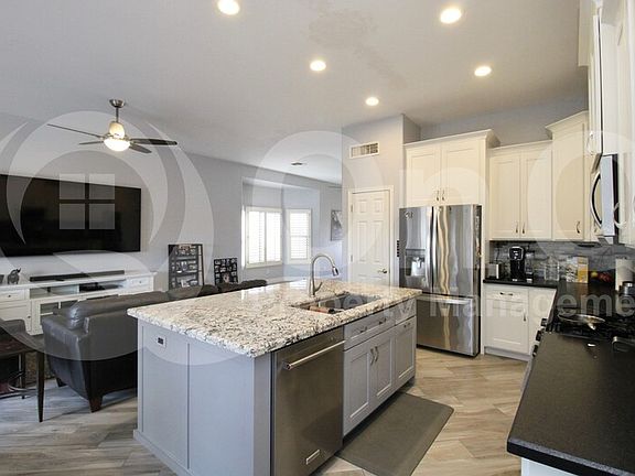 5th image of 595 E Stottler Dr