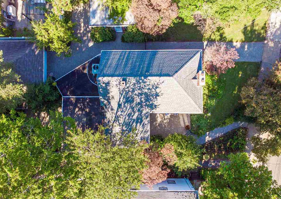 1st image of 827 Avenue A
