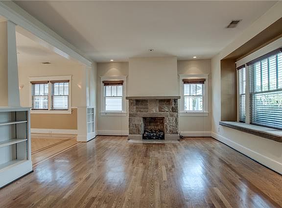 2nd image of 2227 Blair Blvd